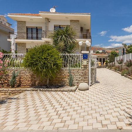 Villa Ratka โตรกีร์ ภายนอก รูปภาพ