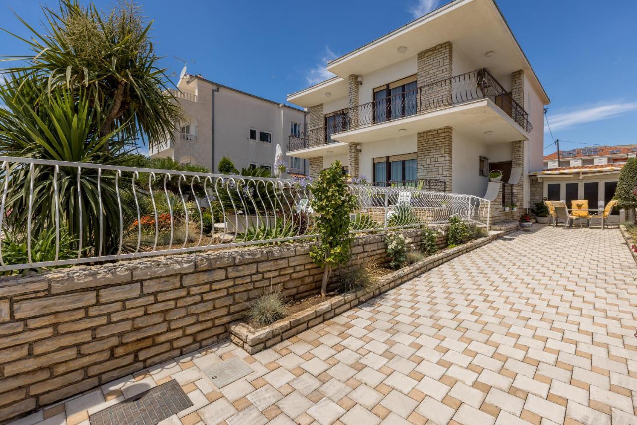 Villa Ratka โตรกีร์ ภายนอก รูปภาพ