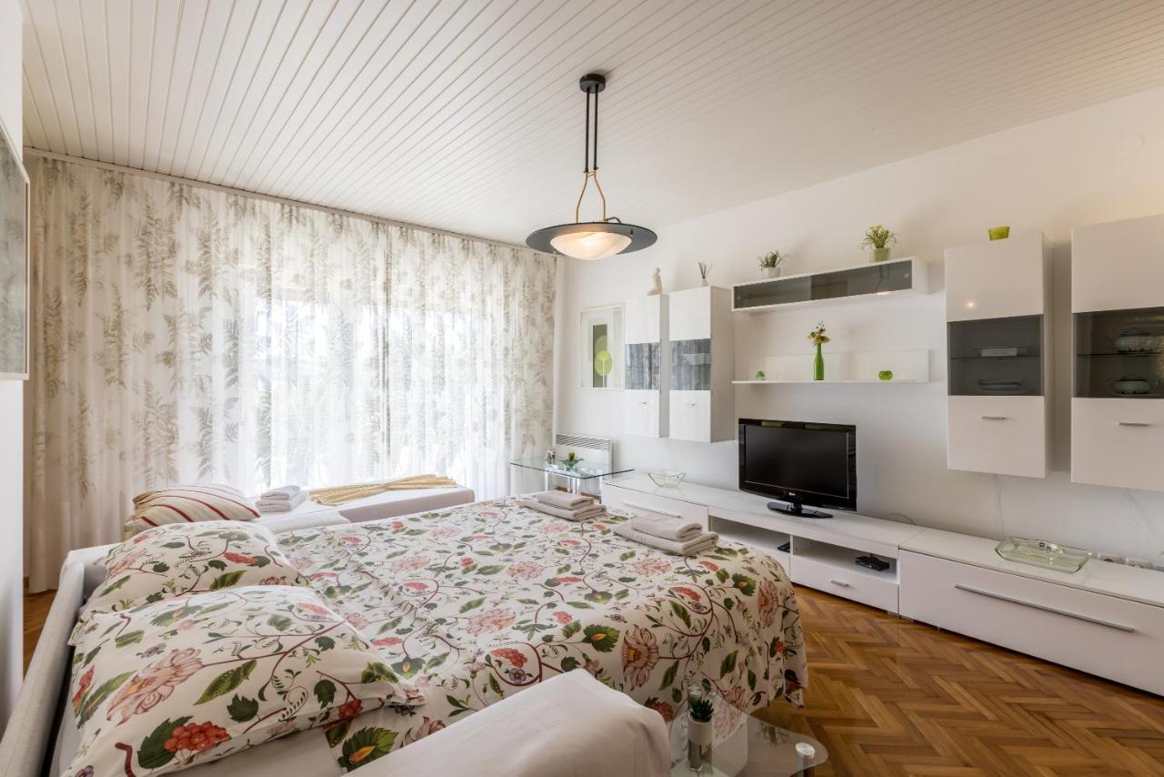 Villa Ratka โตรกีร์ ภายนอก รูปภาพ