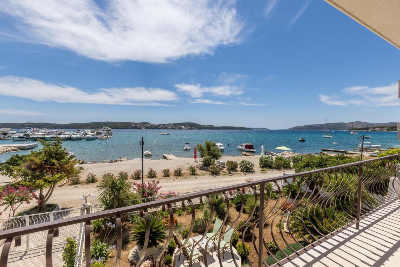 Villa Ratka โตรกีร์ ภายนอก รูปภาพ